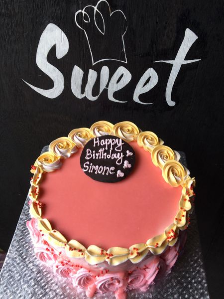 Red velvet cake - 2 pound